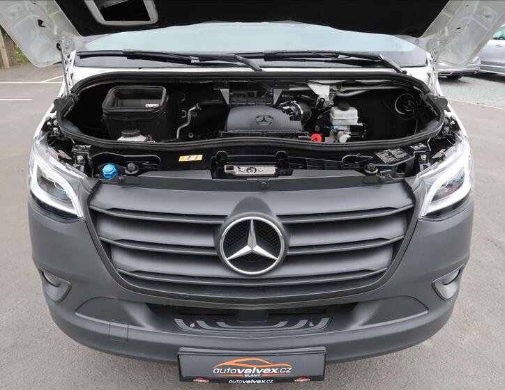 Mercedes-Benz Sprinter 18