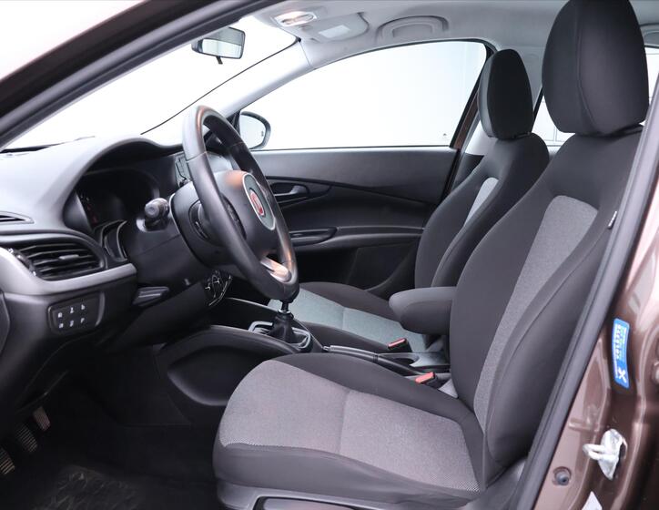 Fiat Tipo 12