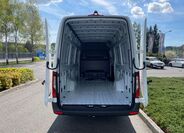 Mercedes-Benz Sprinter 8