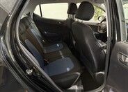 Hyundai i10 17