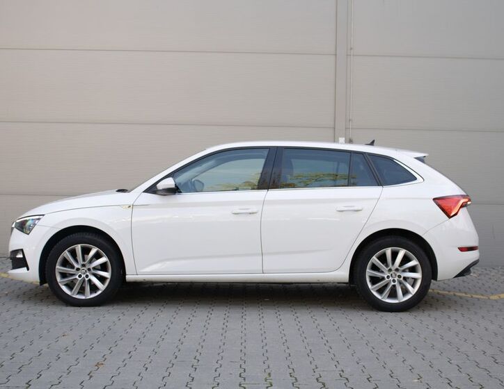 Škoda Scala 8