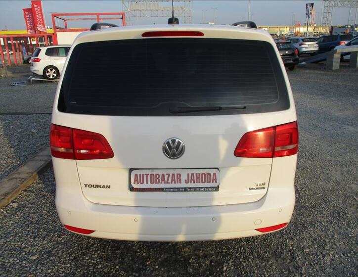 Volkswagen Touran 7