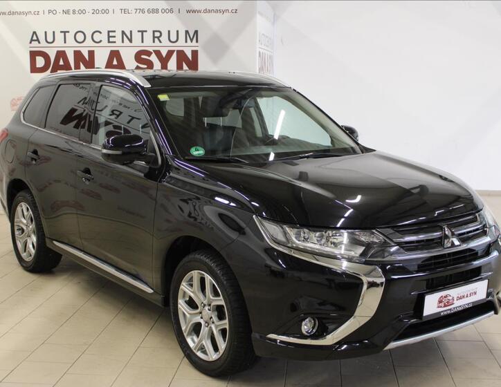 Mitsubishi Outlander 3