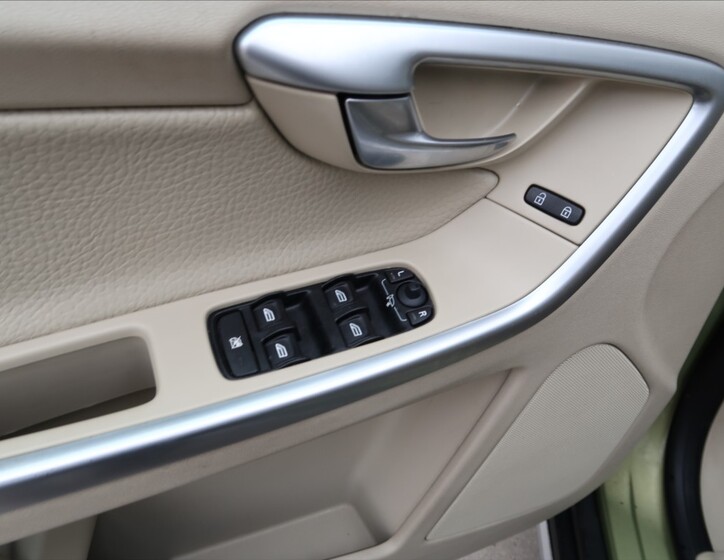 Volvo XC60 15