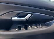 Hyundai i30 18