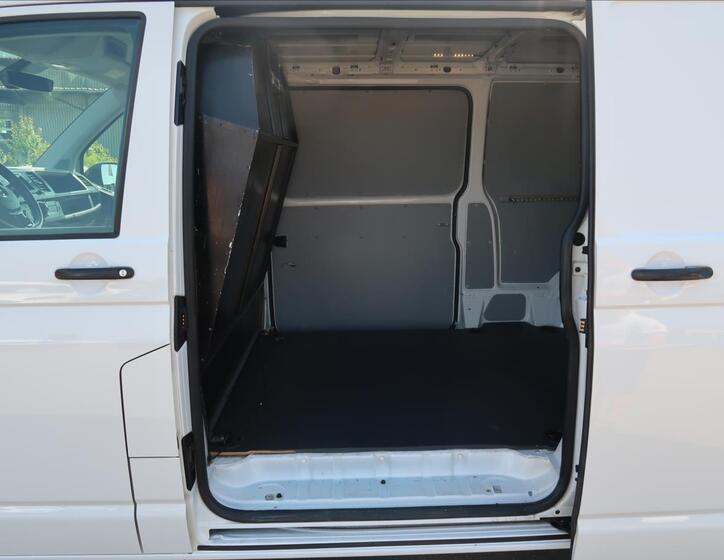 Volkswagen Transporter 19