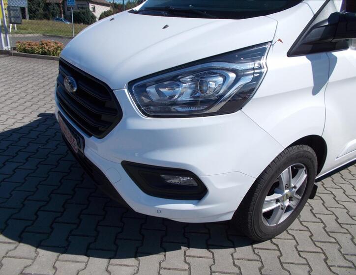Ford Transit Custom 6