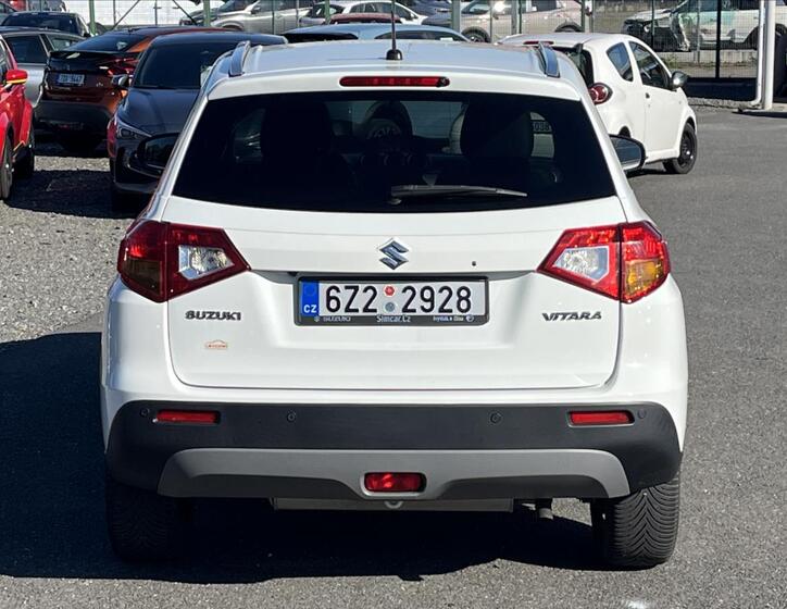 Suzuki Vitara 5