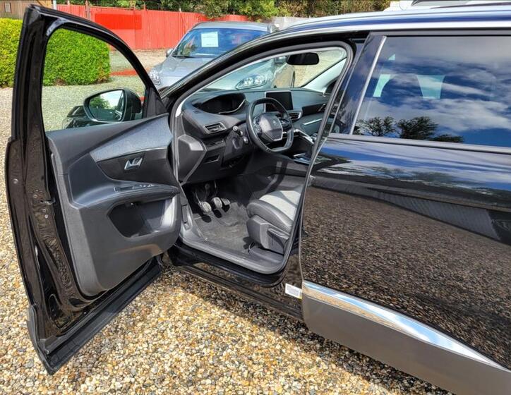 Peugeot 5008 7