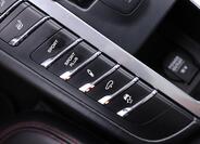 Porsche Macan 34
