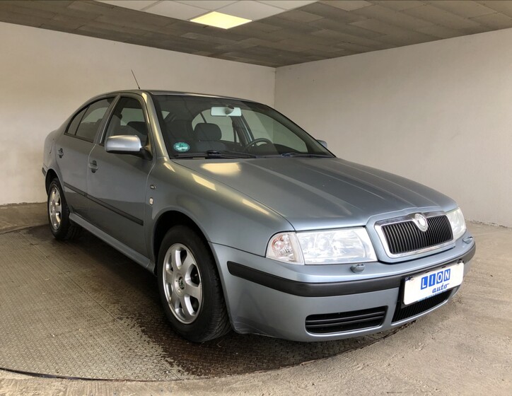 Škoda Octavia 1