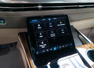 Cadillac Escalade 33