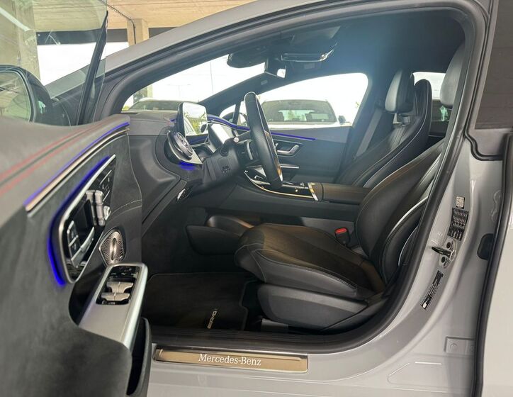 Mercedes-Benz EQE 9