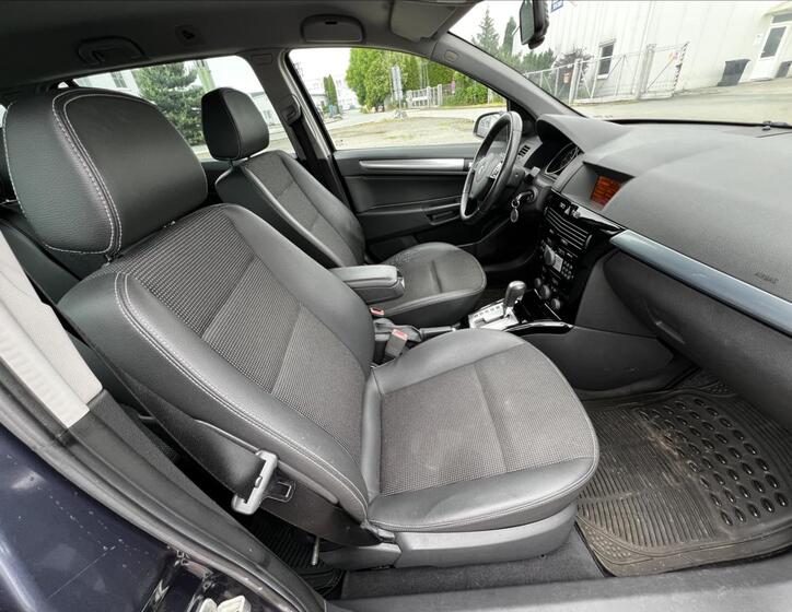 Opel Astra 24