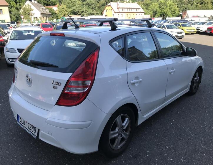 Hyundai i30 4