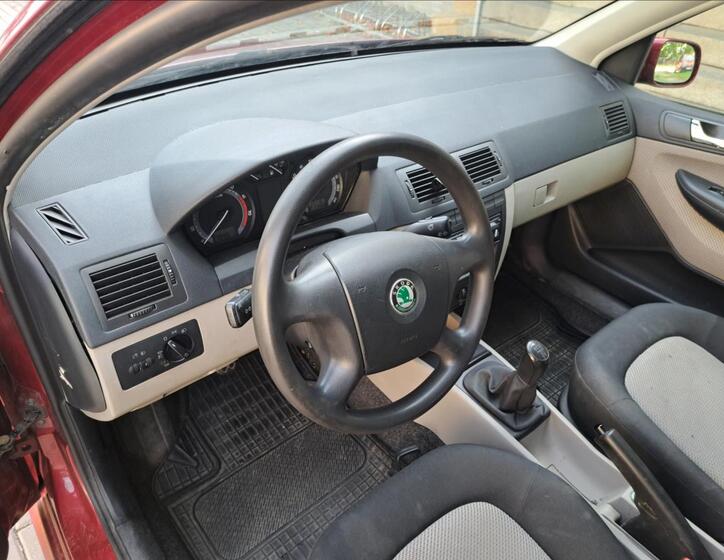 Škoda Fabia 16