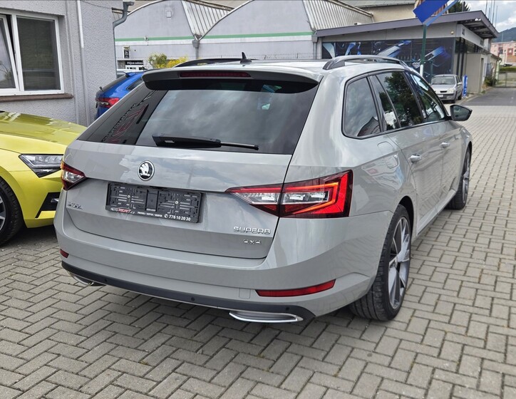 Škoda Superb 3