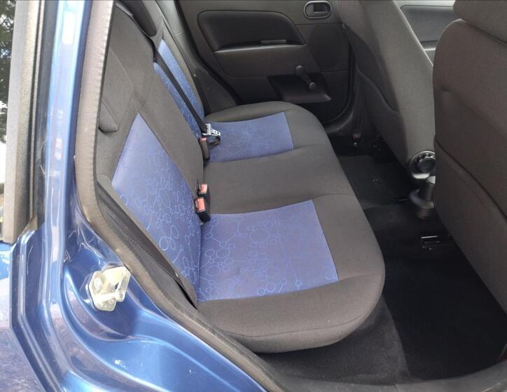 Ford Fiesta 14