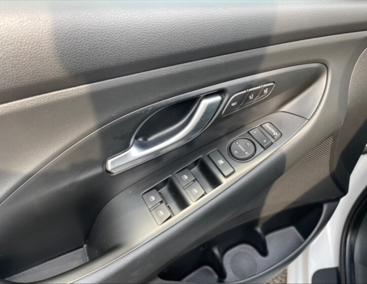 Hyundai i30 11