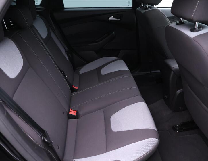 Ford Focus 13