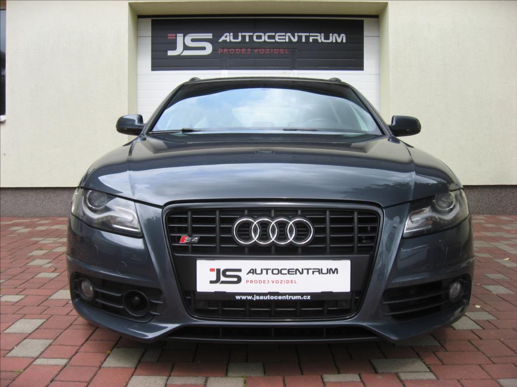 Audi S4