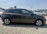 Peugeot 308 4