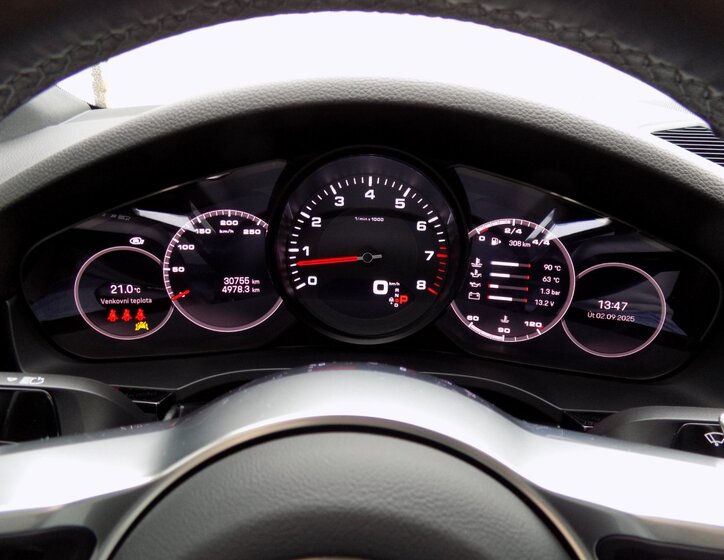 Porsche Cayenne 32