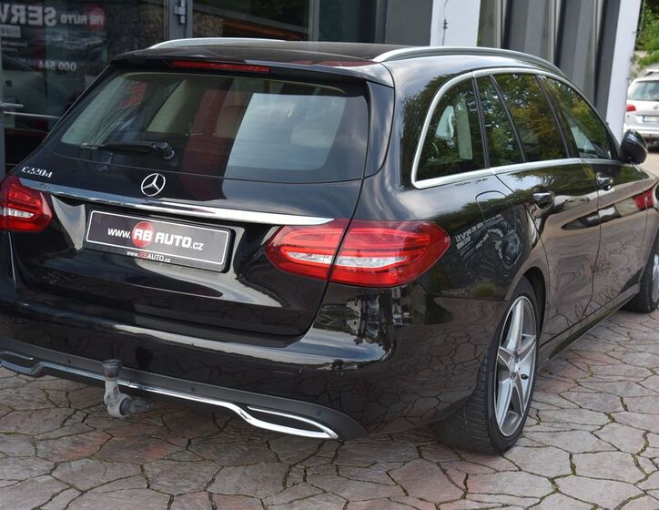 Mercedes-Benz Třídy C 8
