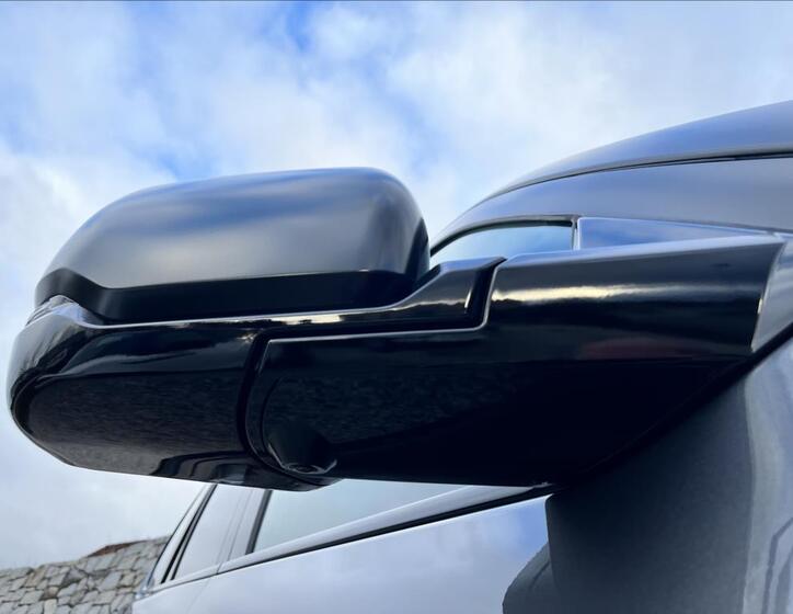 Toyota Sequoia 44