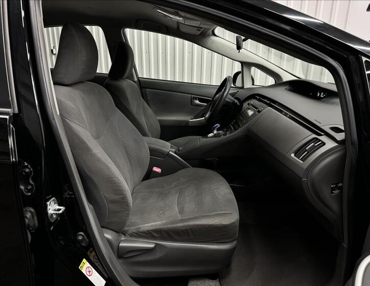 Toyota Prius 31