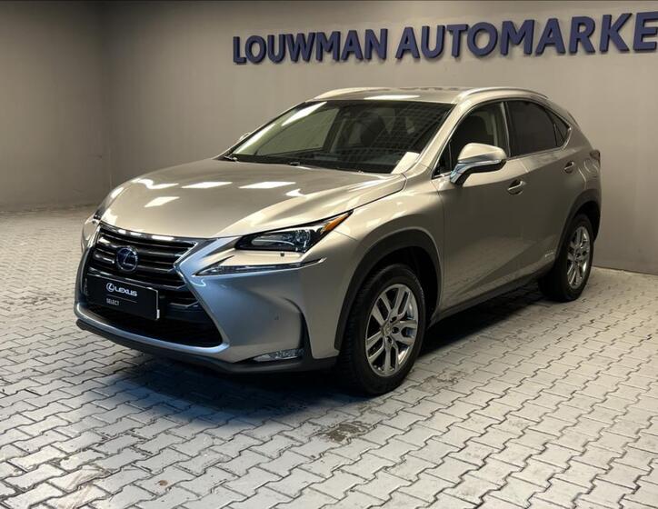Lexus NX 300h 1