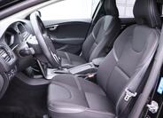 Volvo V40 11