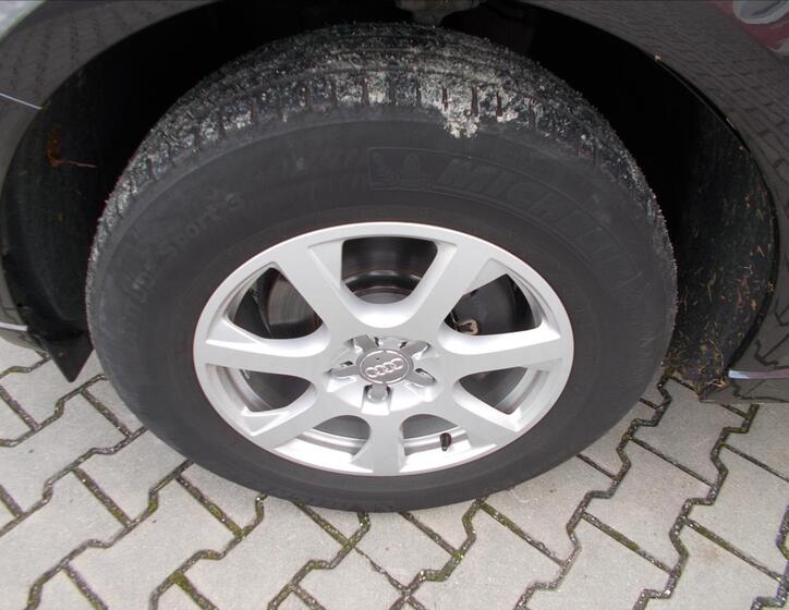 Audi Q5 5