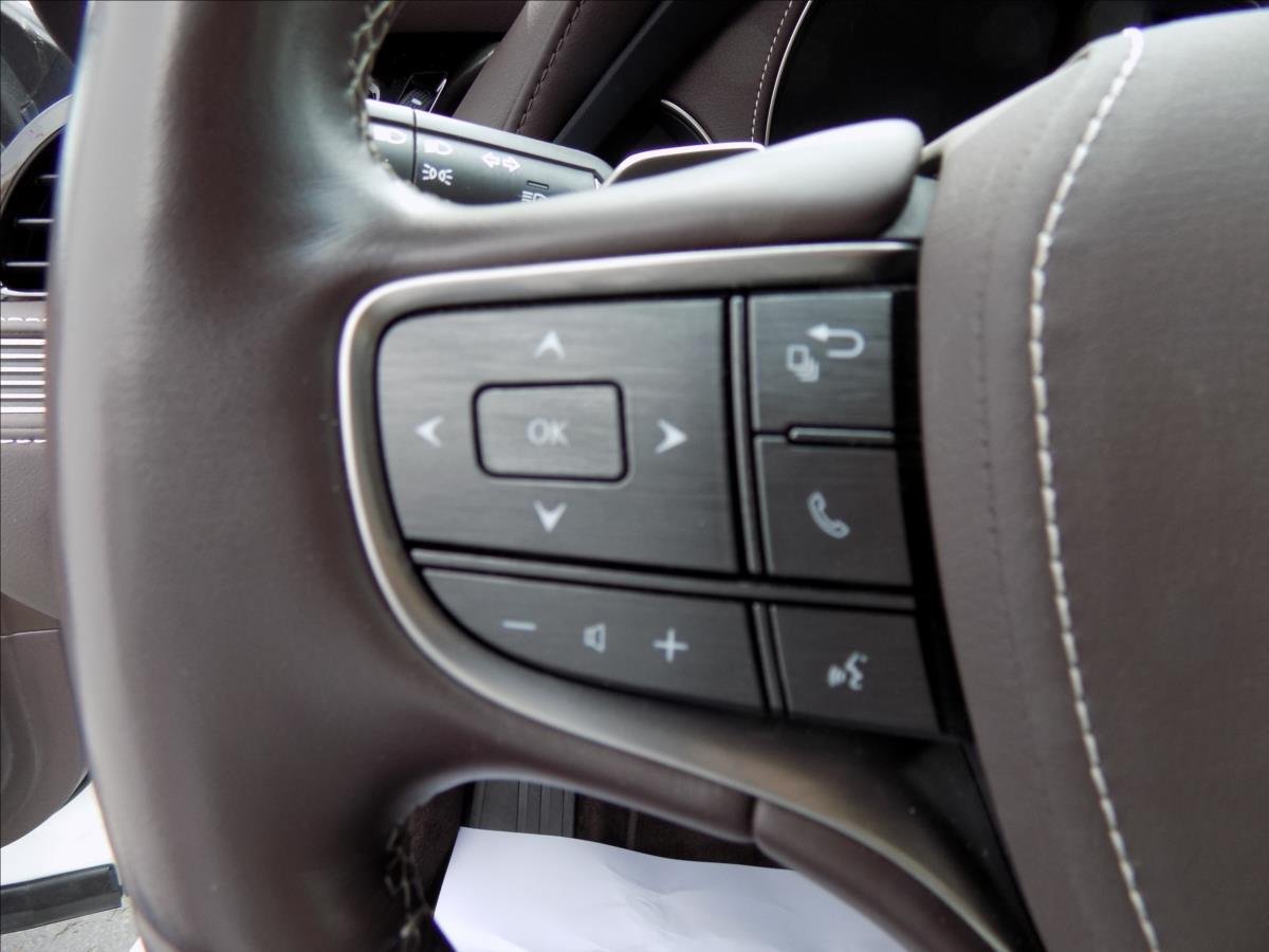 Lexus LS 500