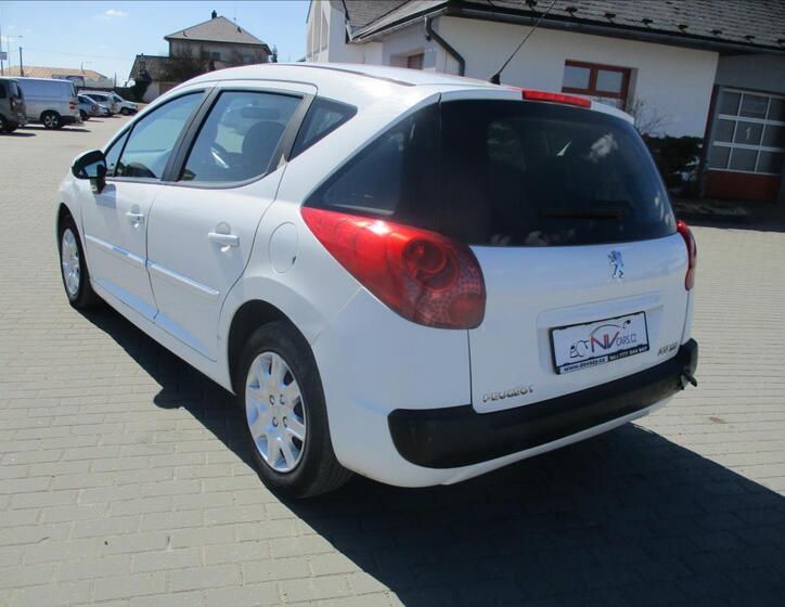 Peugeot 207 3
