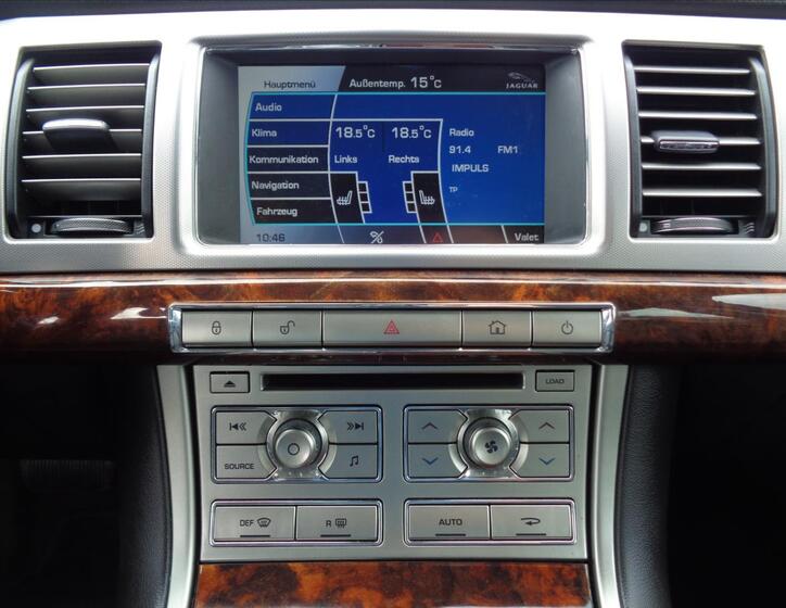 Jaguar XF 36