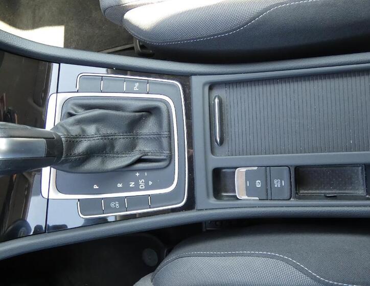 Volkswagen Golf 17