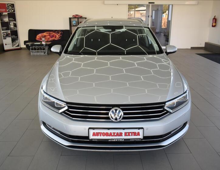 Volkswagen Passat 2