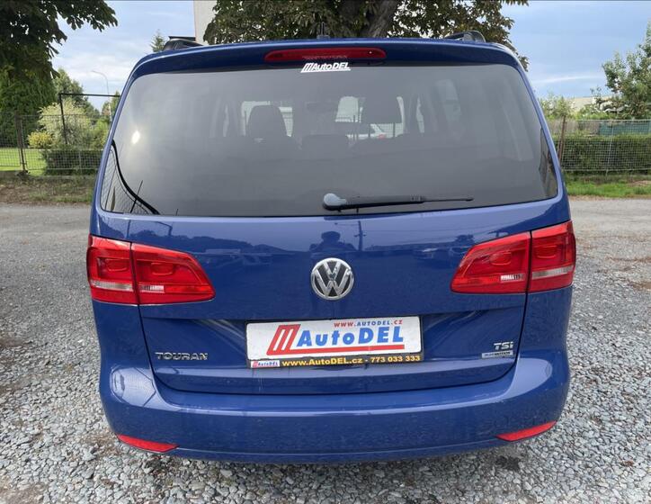 Volkswagen Touran 5
