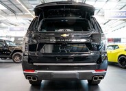 Chevrolet Suburban 5
