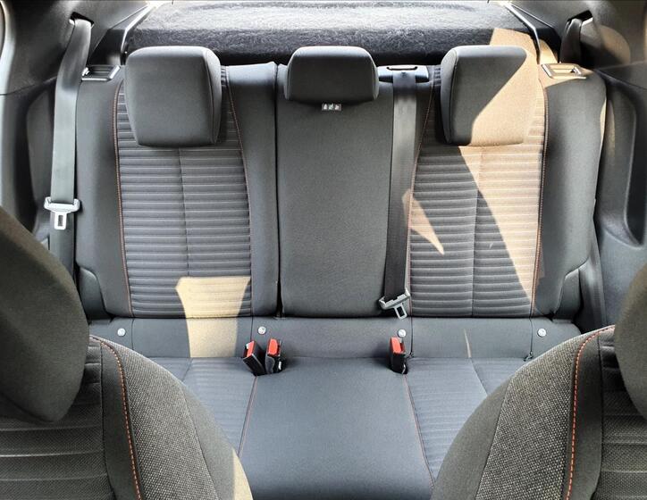Peugeot 2008 40