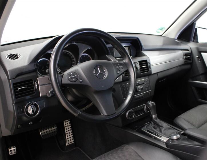 Mercedes-Benz GLK 10