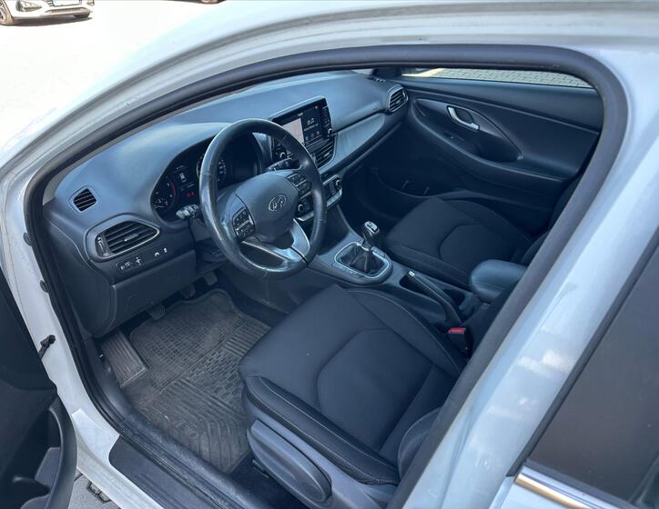 Hyundai i30 8