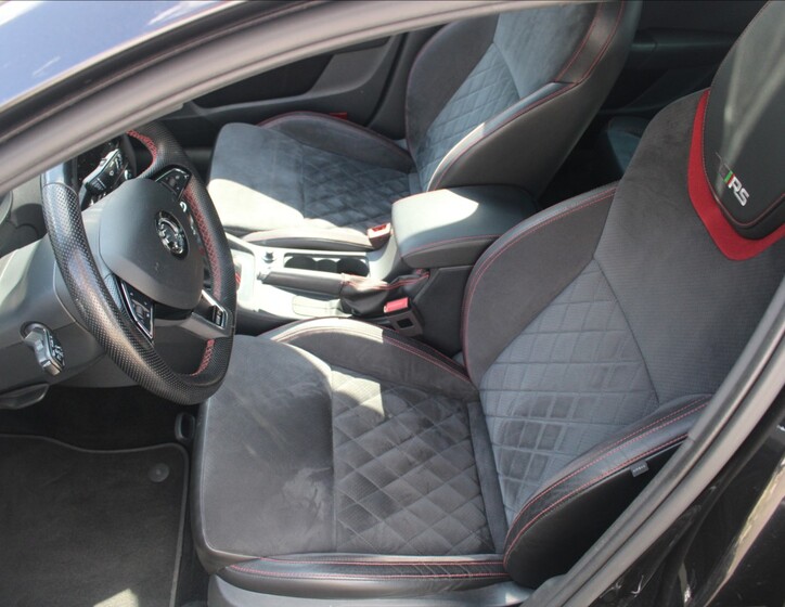 Škoda Octavia 12