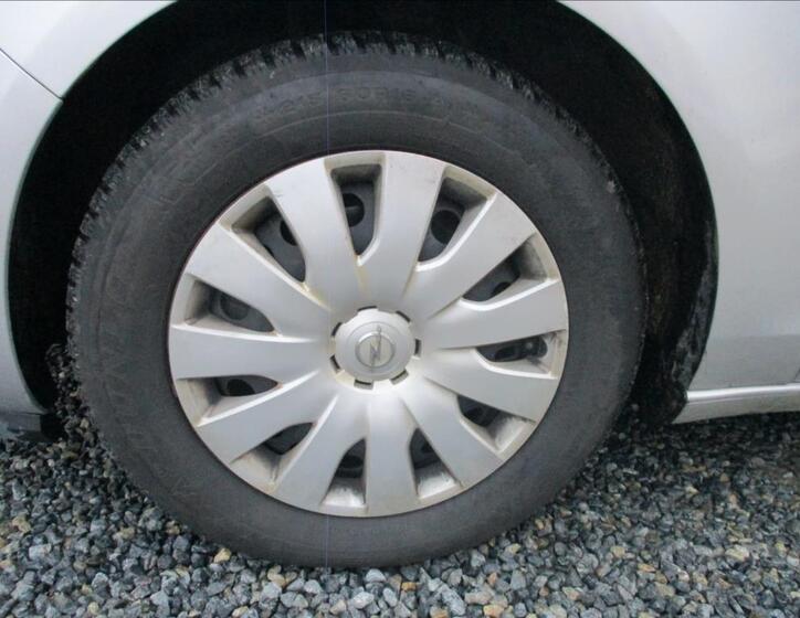 Opel Zafira 35