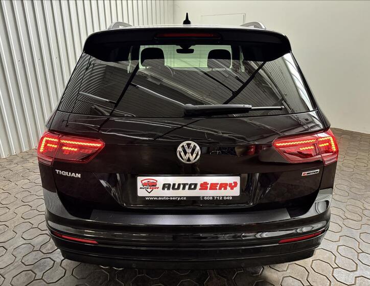 Volkswagen Tiguan 7