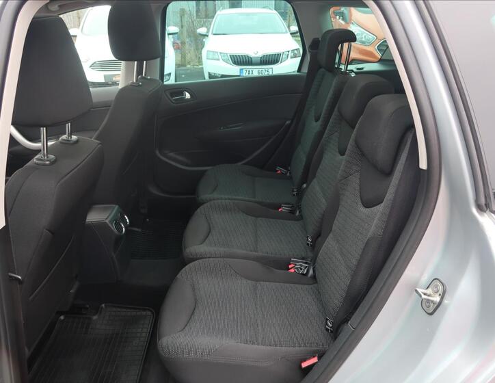 Peugeot 308 16