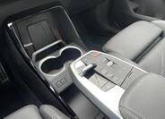 BMW iX1 12