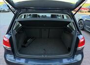 Volkswagen Golf 16