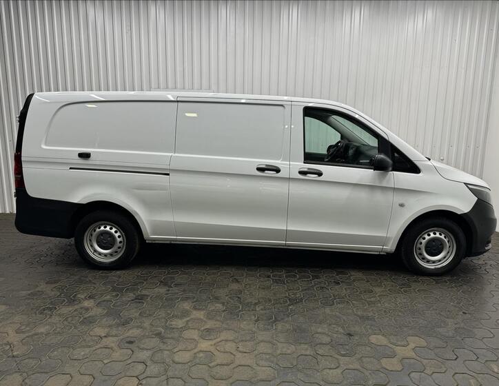 Mercedes-Benz Vito 10